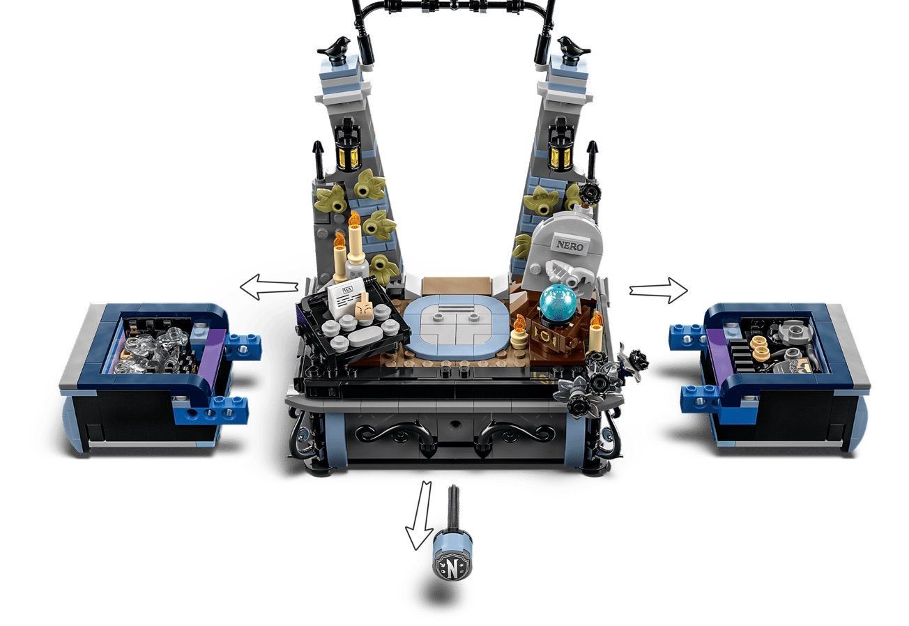 [36MKT-y010102a]-LEGO Wednesday Addams Set – 76780 Buildable Figure & Display Model (702 PCS) (2)